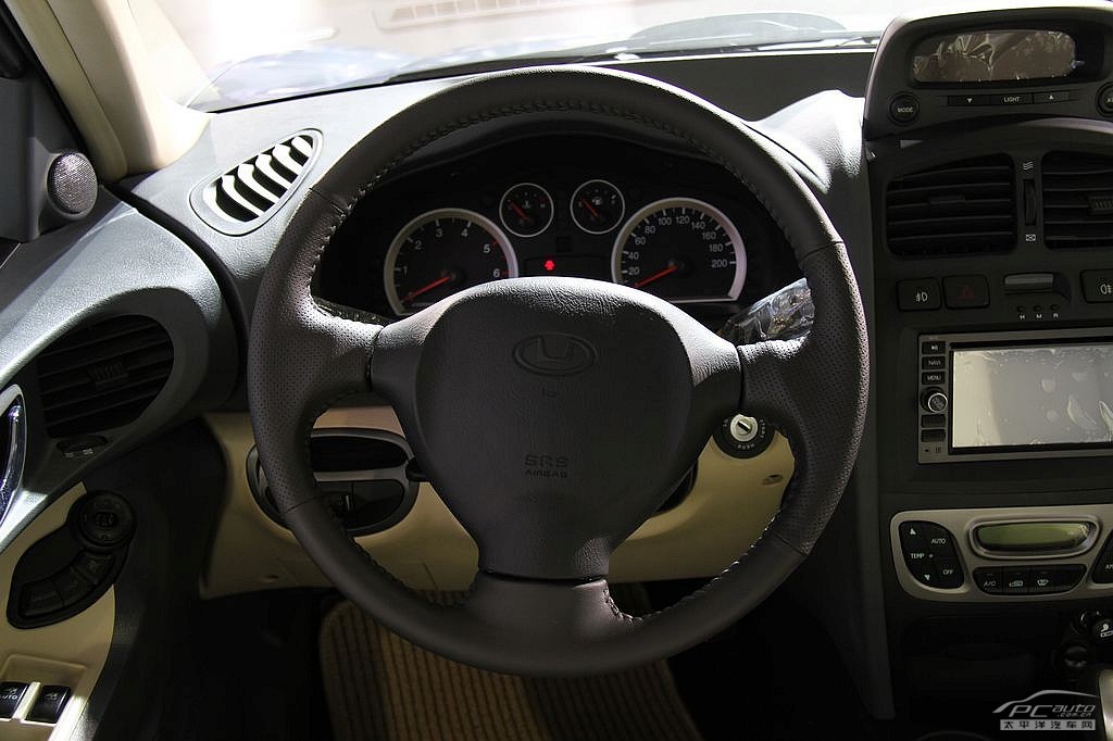 圣達(dá)菲C9車(chē)展高清大圖