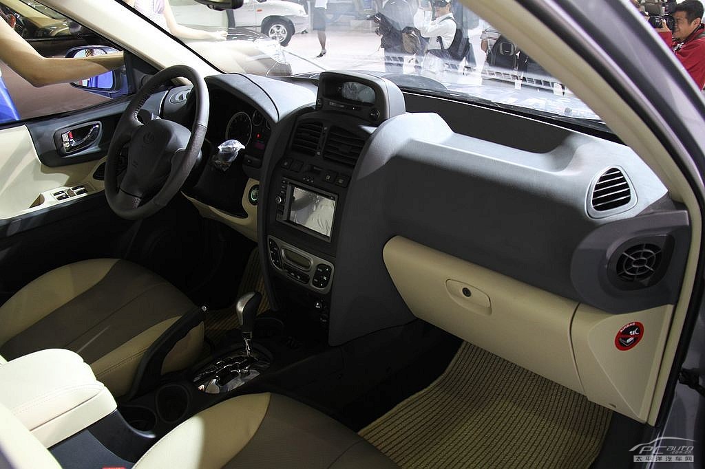 圣達(dá)菲C9車展高清大圖