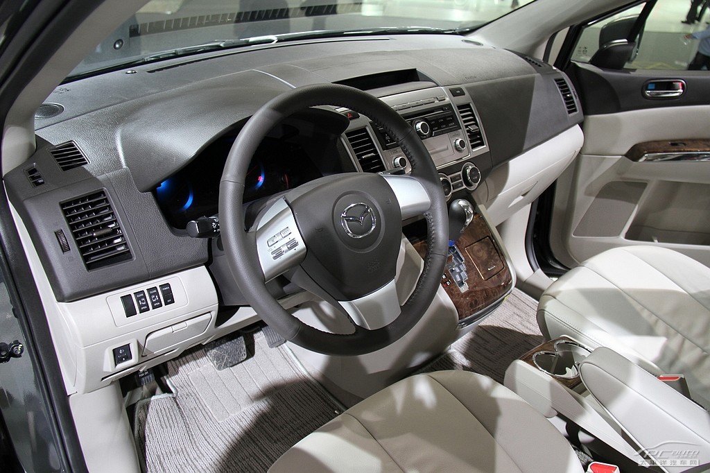 馬自達(dá)8車展高清大圖