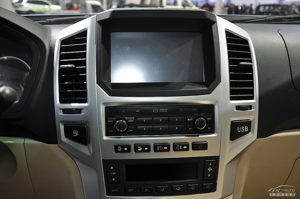 奧軒G5車展高清大圖