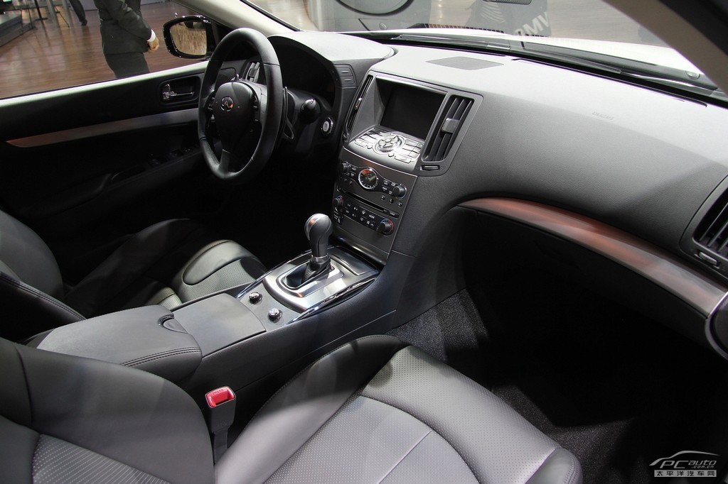 英菲尼迪G車展高清大圖