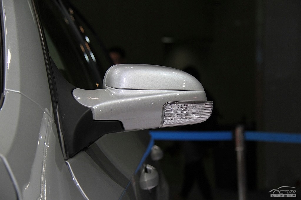 蓮花L5車展高清大圖