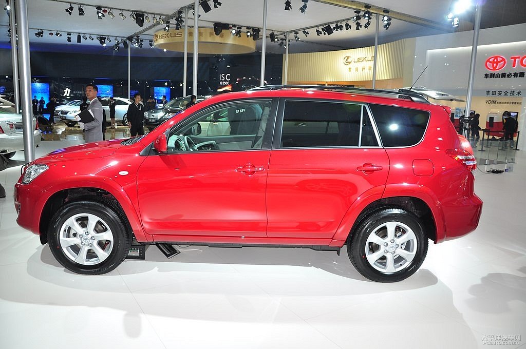 RAV4榮放圖片