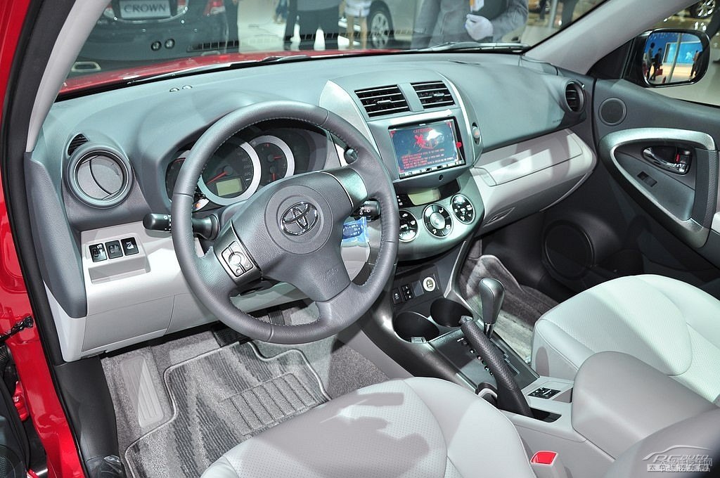 RAV4榮放圖片