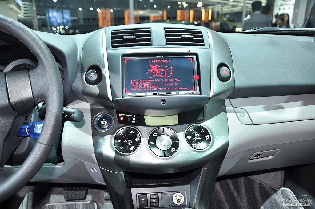 RAV4榮放圖片