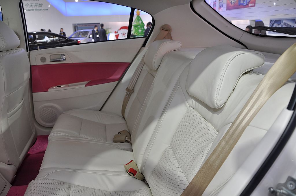 駿捷Cross車展高清大圖