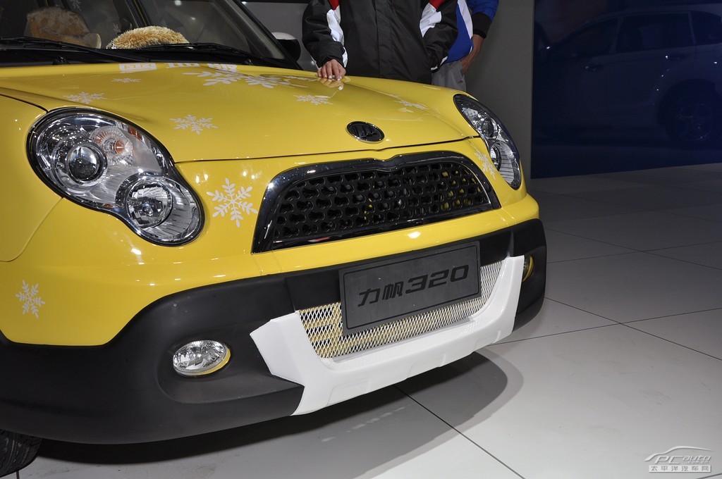 力帆320車展高清大圖