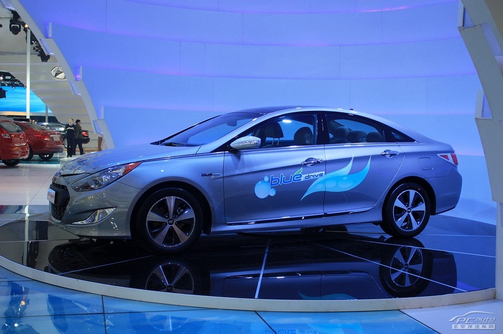 領(lǐng)翔車展高清大圖