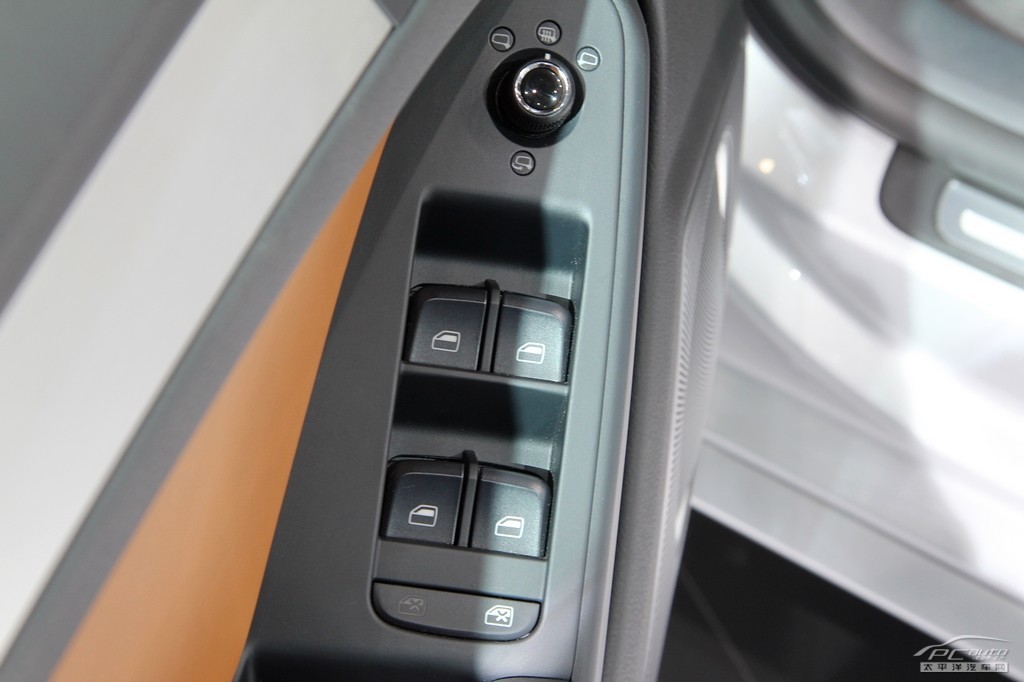 奧迪Q5車展高清大圖