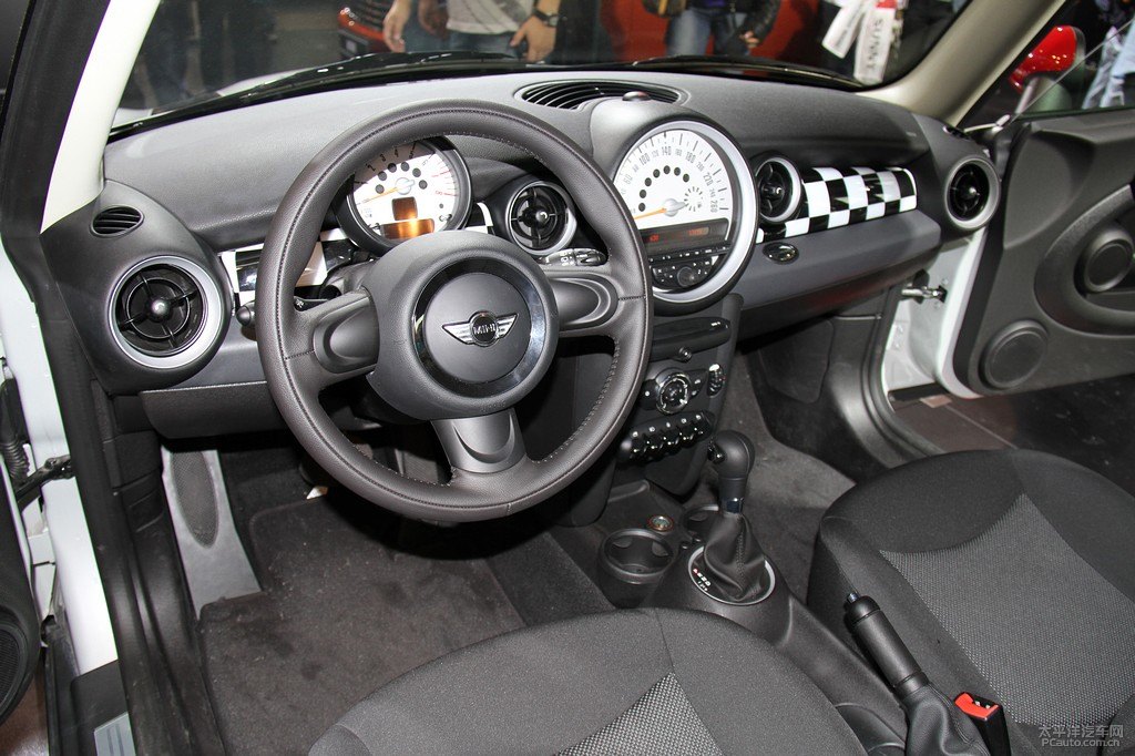 MINI CLUBMAN圖片