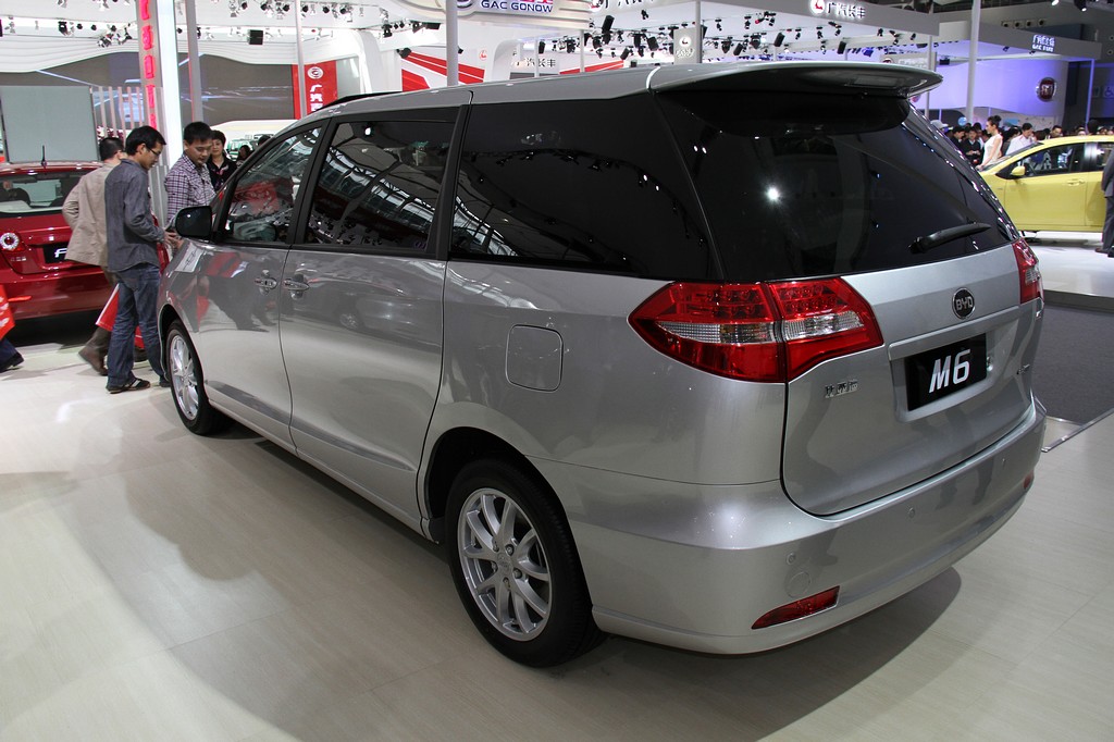 比亞迪M6車展高清大圖