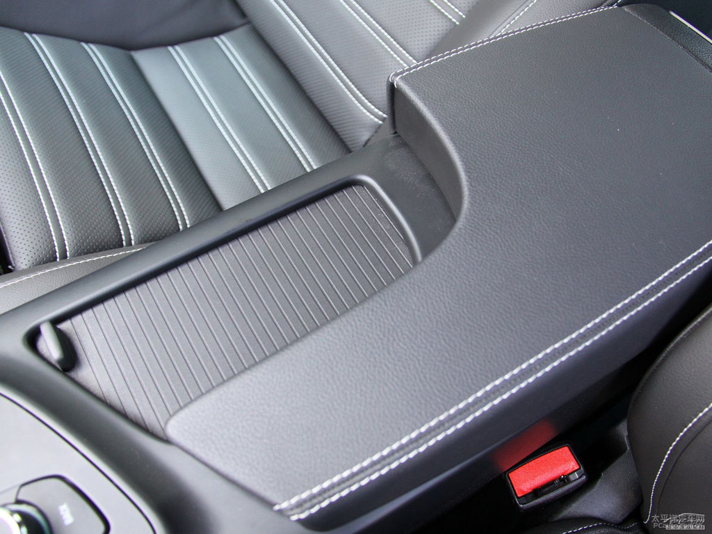 幻白君威內(nèi)飾圖片