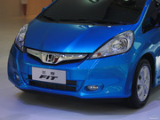 2011款 1.5L AT 全景天窗版 2011款 1.5L AT 全景天窗版