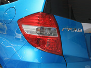 2011款 1.5L AT 全景天窗版 2011款 1.5L AT 全景天窗版