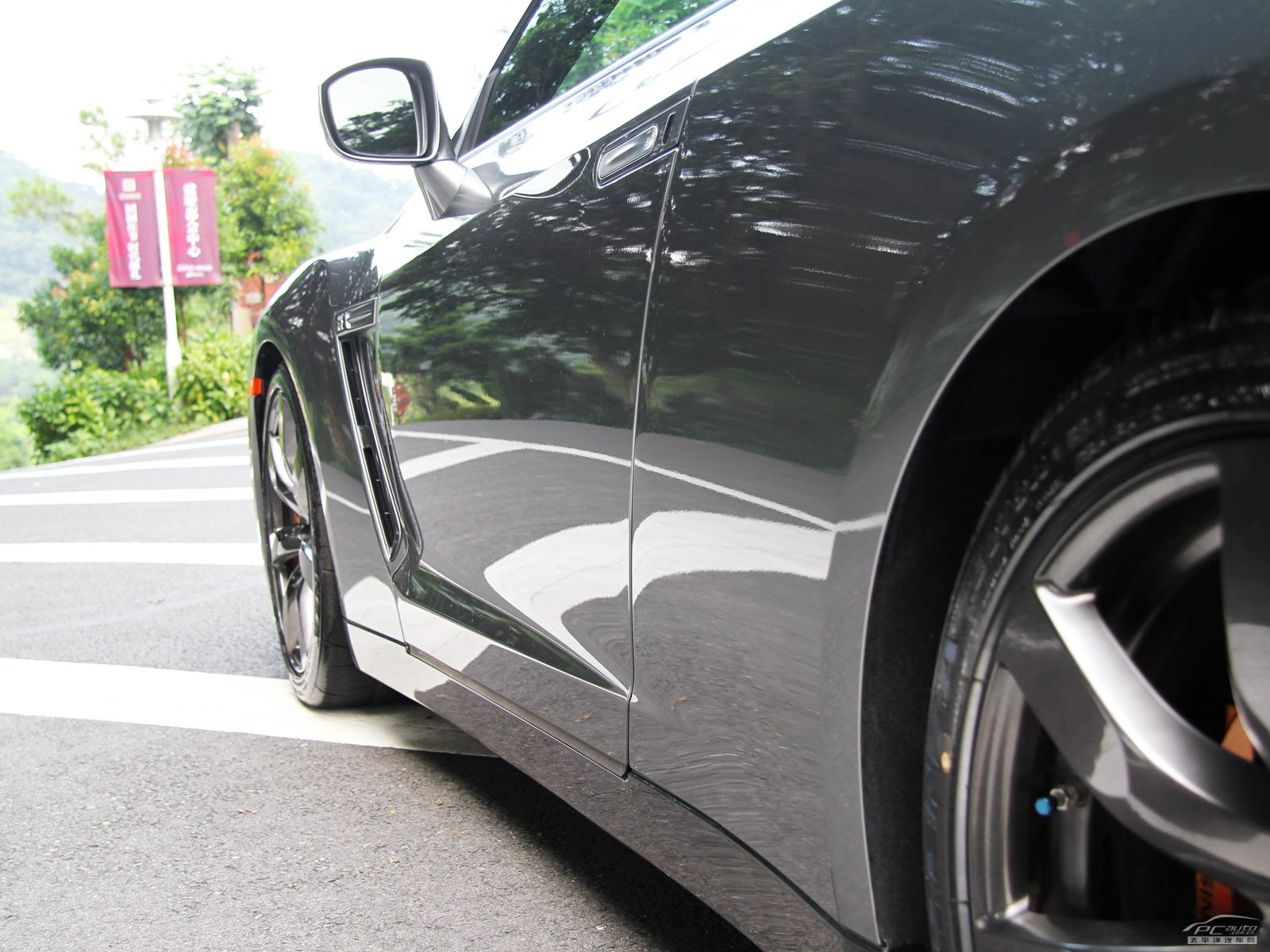日產(chǎn)GT-R外觀高清大圖