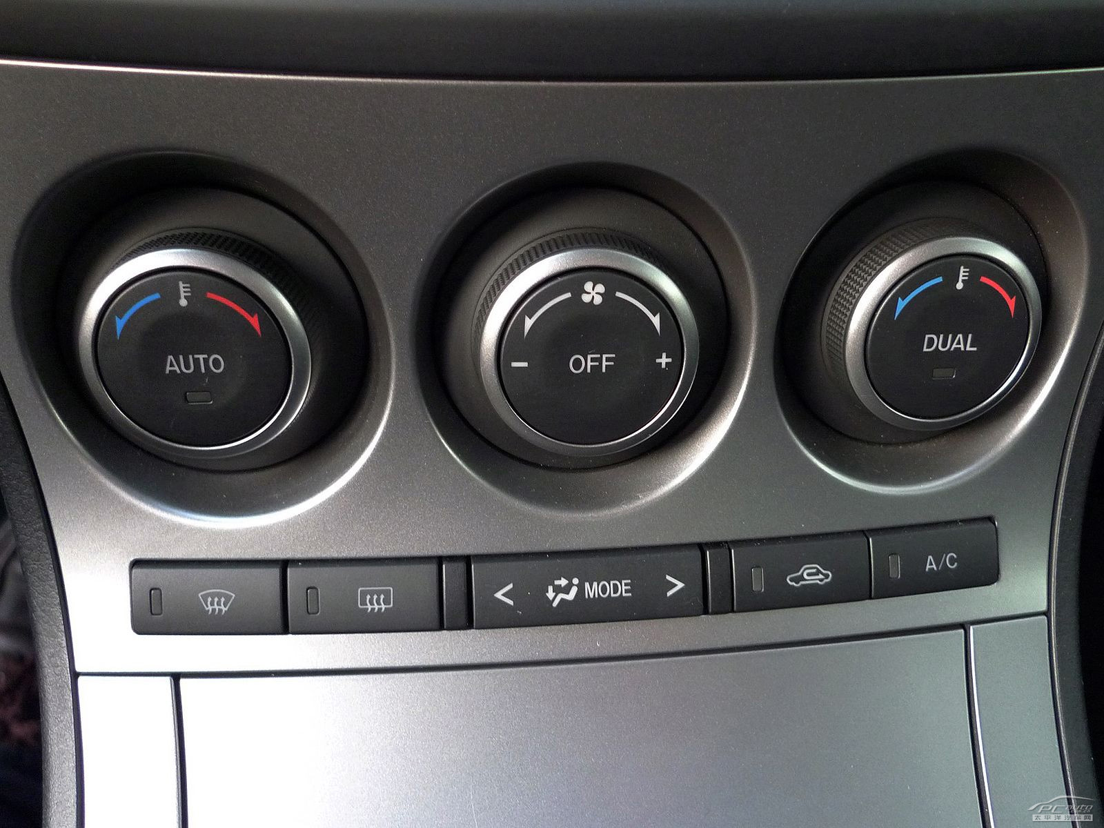 馬自達3(海外)內(nèi)飾高清大圖