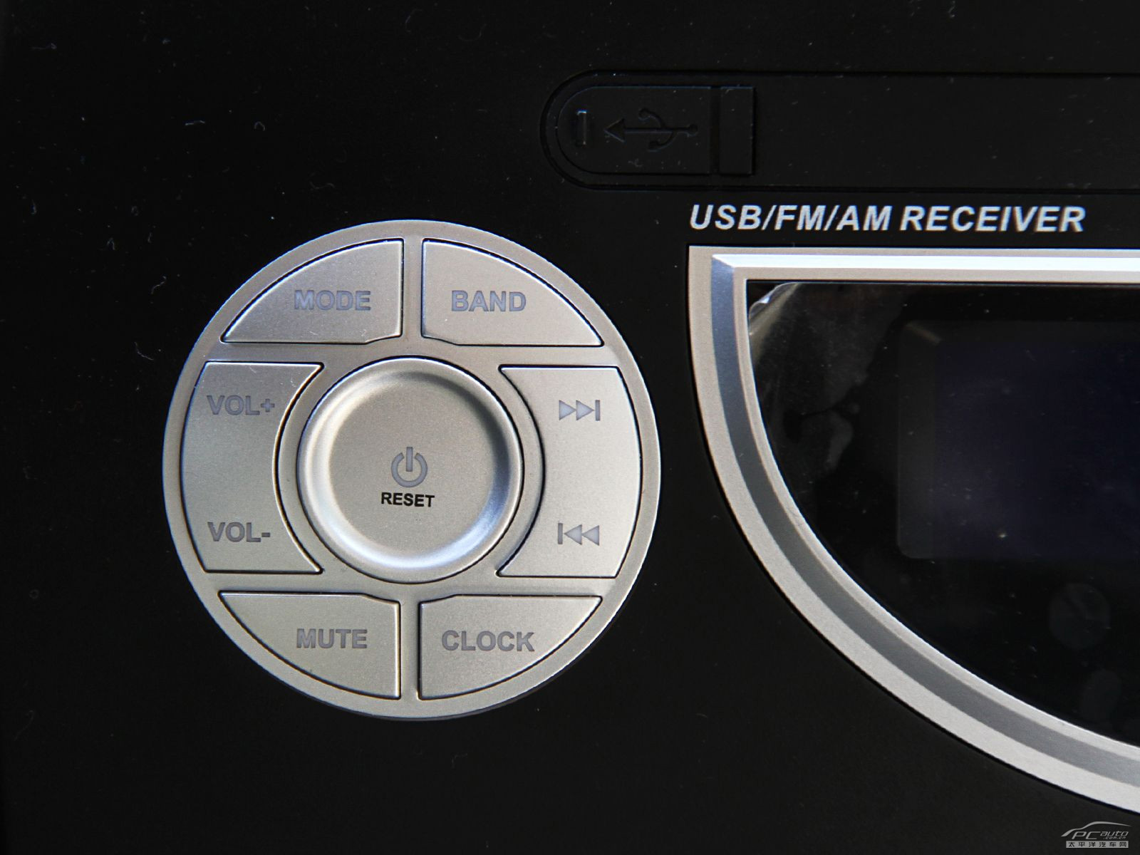 力帆320內(nèi)飾高清大圖