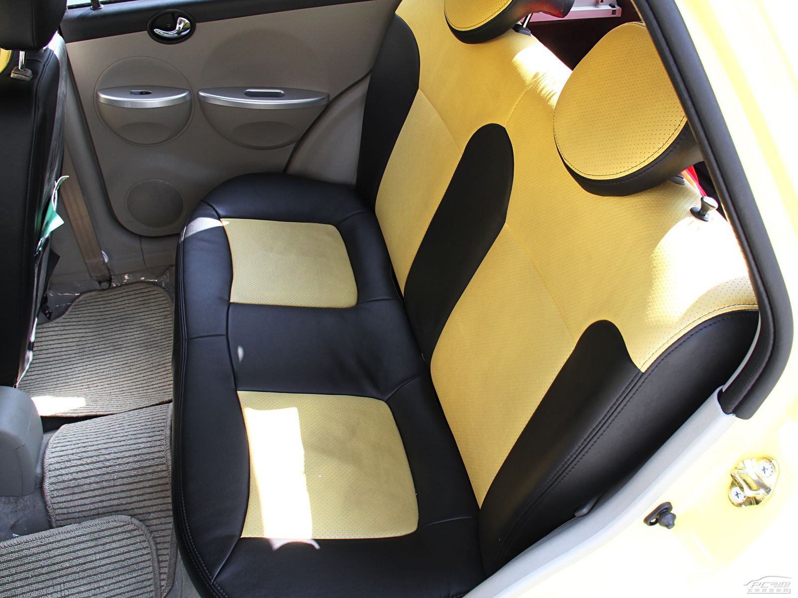 力帆320內(nèi)飾高清大圖