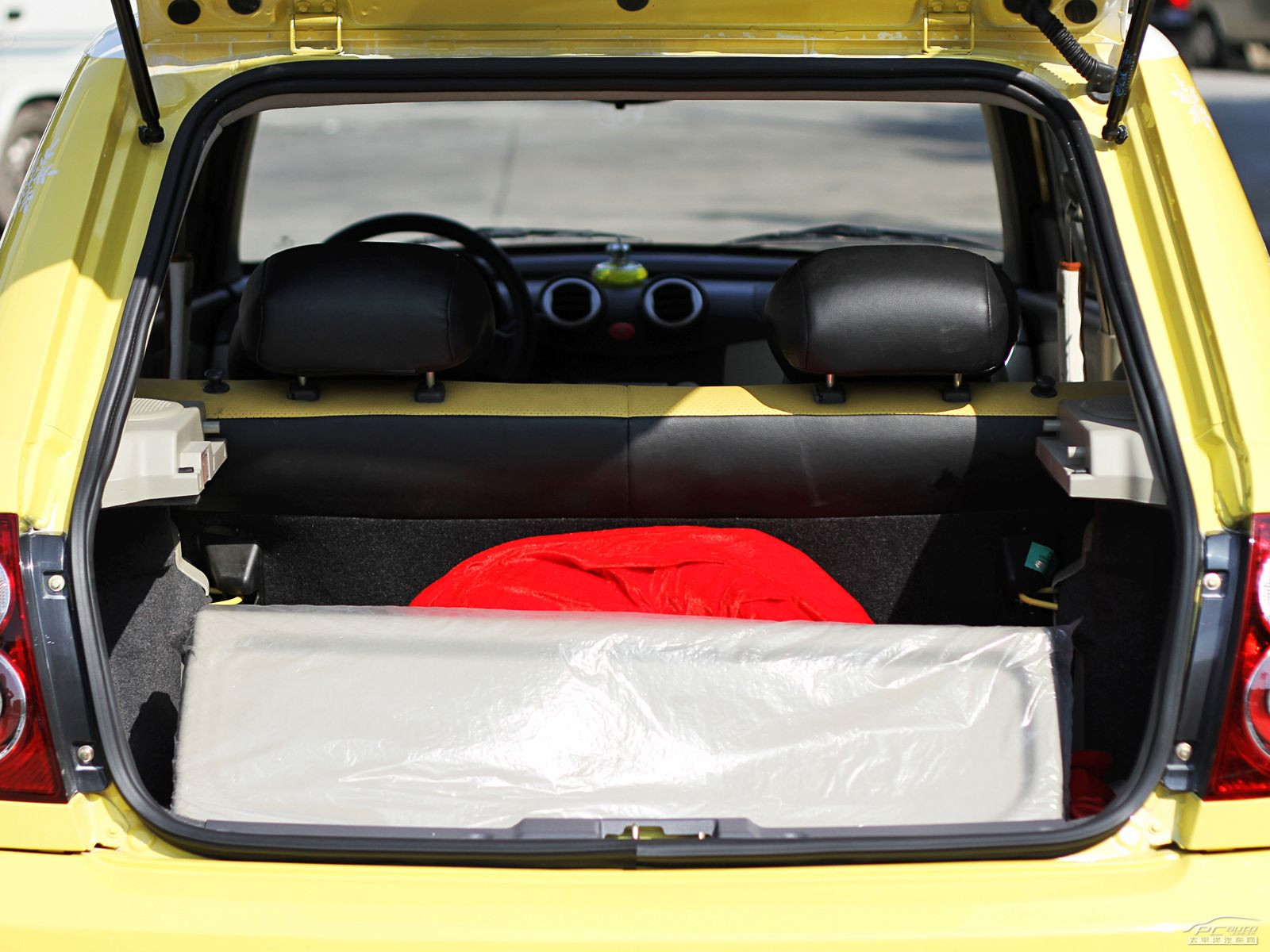 力帆320內(nèi)飾高清大圖