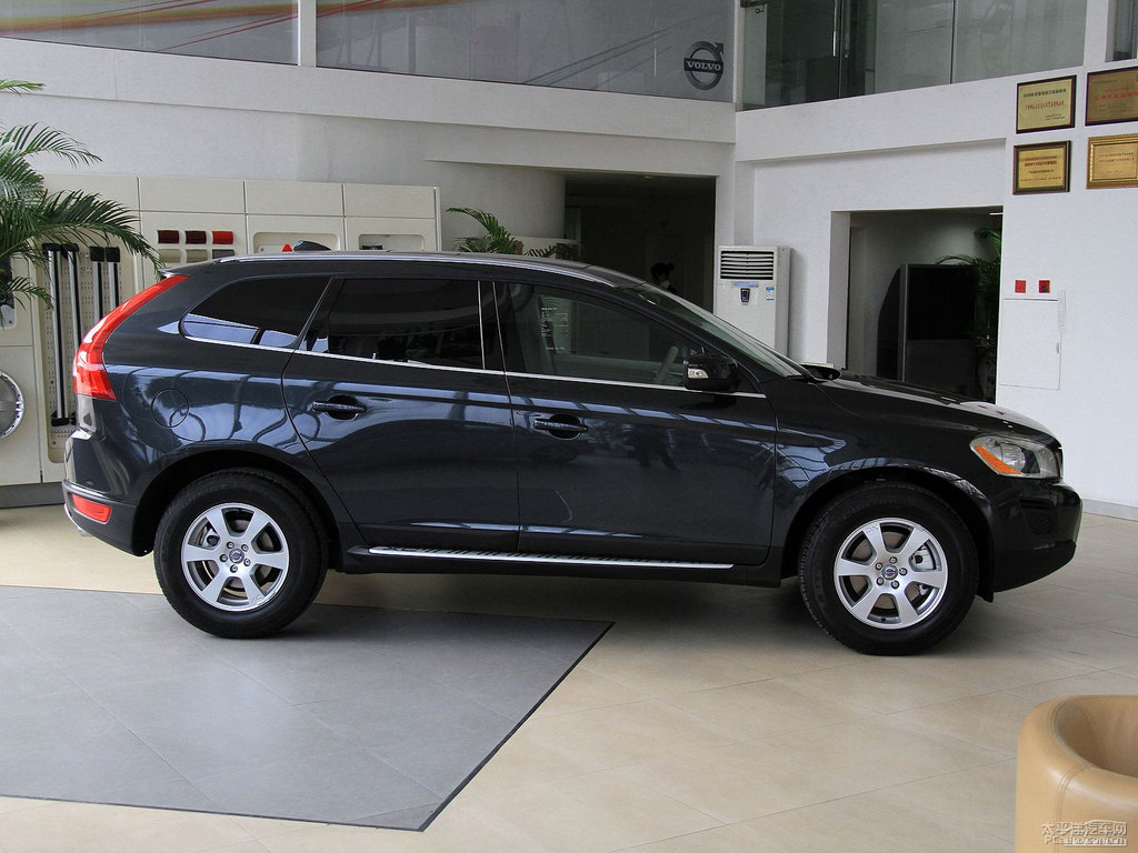 ɫ֠XC60(M(jn))^DƬ