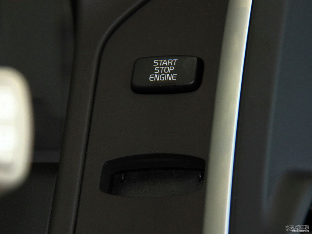 ɫ֠XC60(M(jn))(ni)DƬ