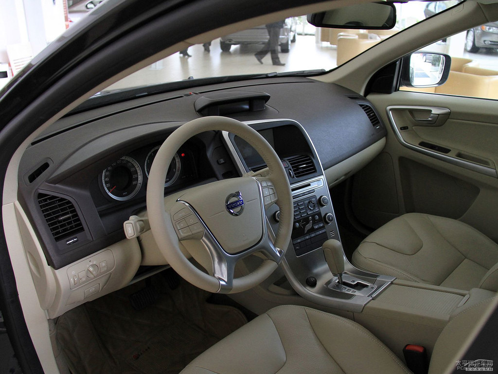 ɫ֠XC60(M)(ni)DƬ