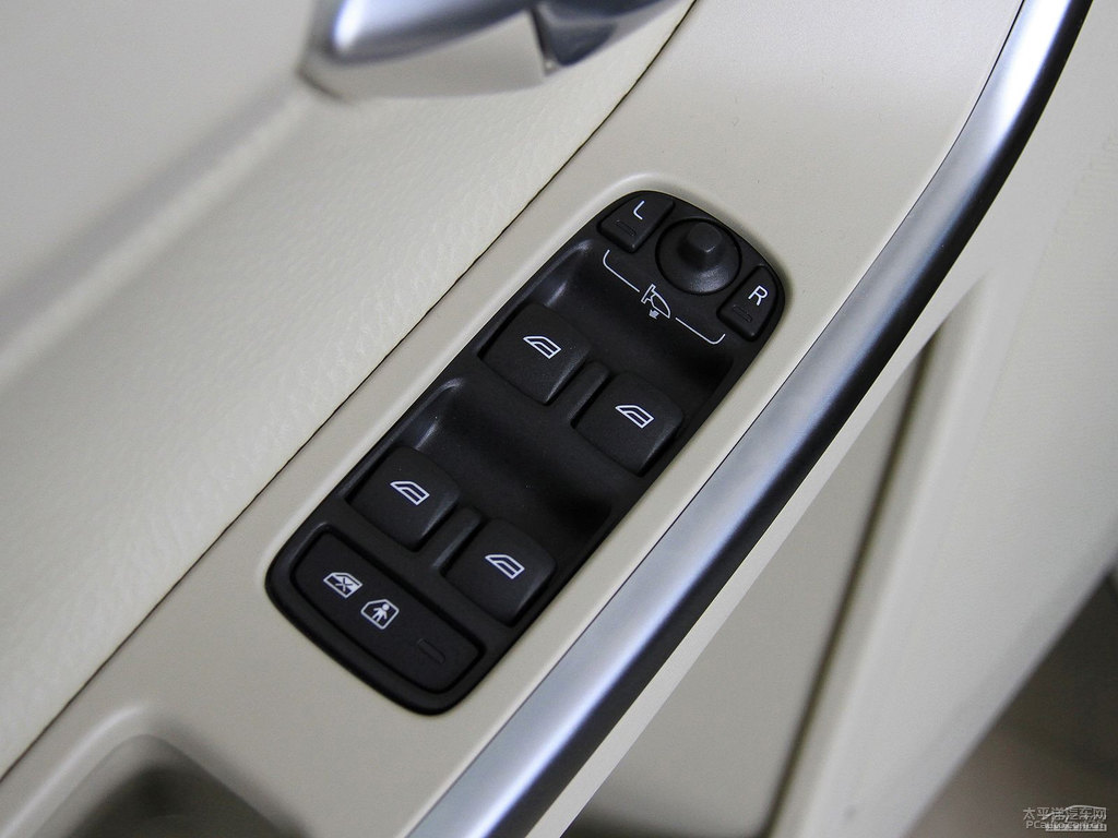 ɫ֠XC60(M(jn))(ni)DƬ