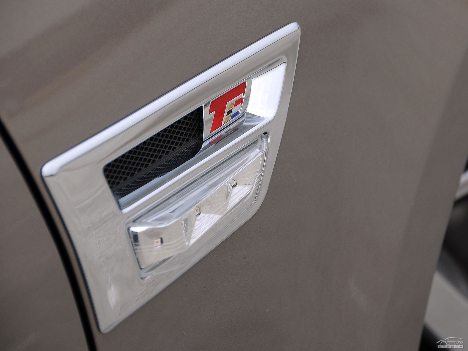 SLS賽威外觀高清大圖