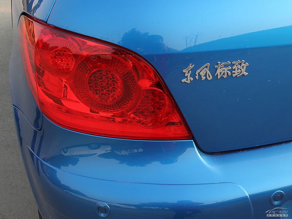 標(biāo)致307外觀高清大圖