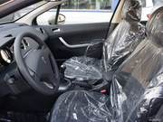 2010款 1.6L 手動舒適版 2010款 1.6L 手動舒適版