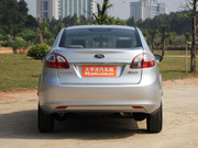 2010款 三廂 1.5L 手動光芒限定版 2010款 三廂 1.5L 手動光芒限定版