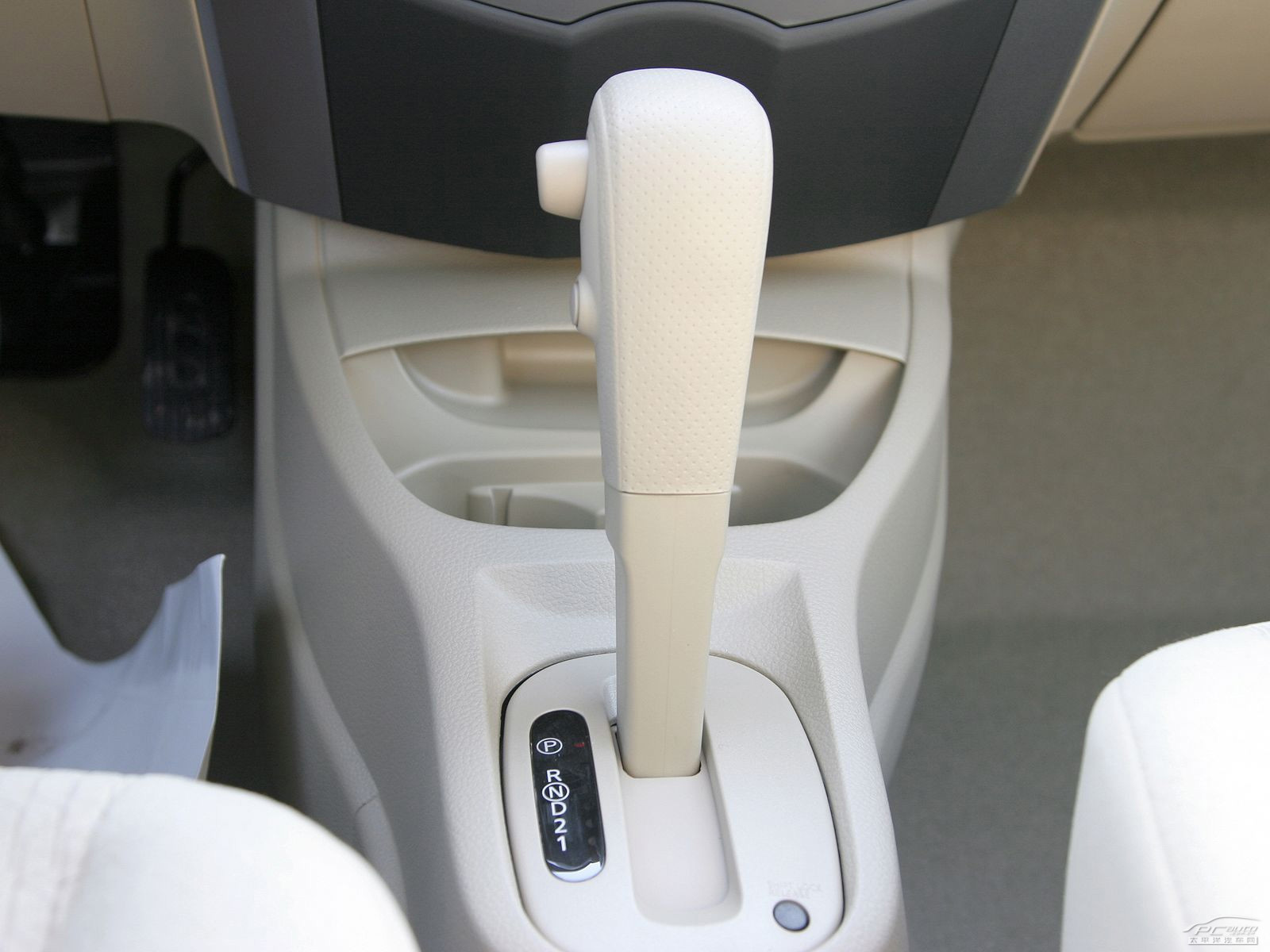 驪威內(nèi)飾高清大圖