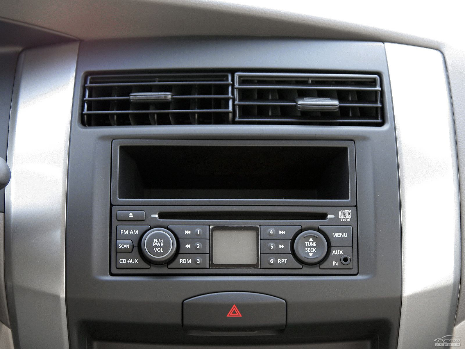 驪威內(nèi)飾高清大圖