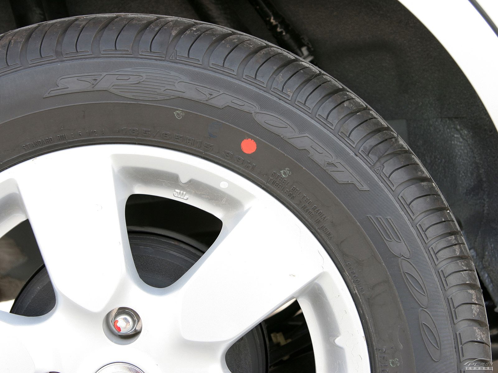 驪威細(xì)節(jié)高清大圖