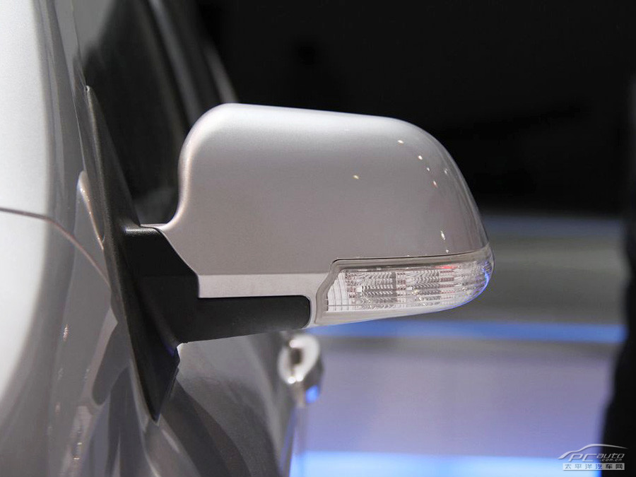 長(zhǎng)安CX30外觀高清大圖
