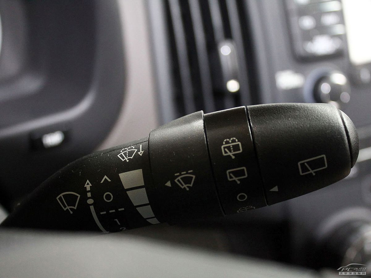 北京現(xiàn)代i30內(nèi)飾高清大圖