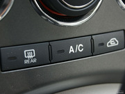 2011款 2.0L 7座舒適版 2011款 2.0L 7座舒適版