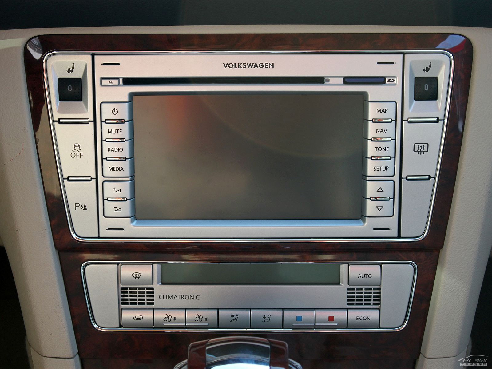 領(lǐng)馭內(nèi)飾高清大圖