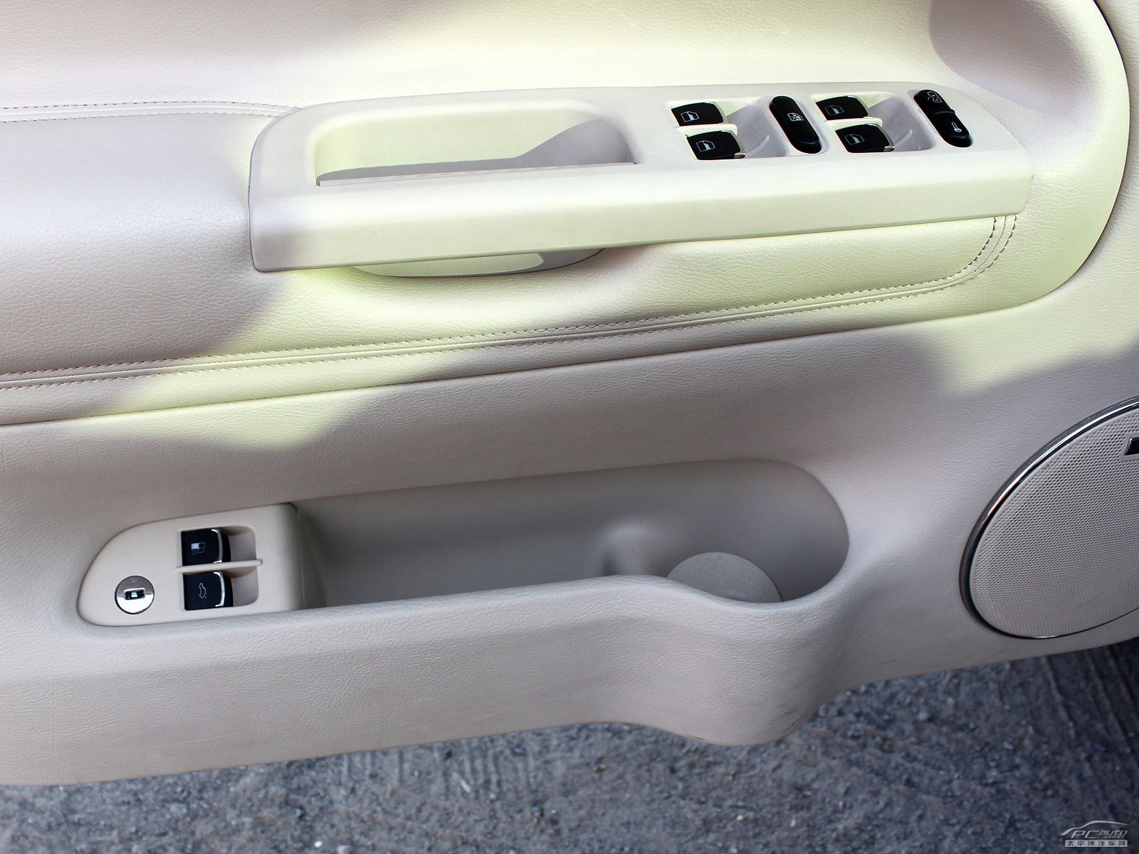 領(lǐng)馭內(nèi)飾高清大圖