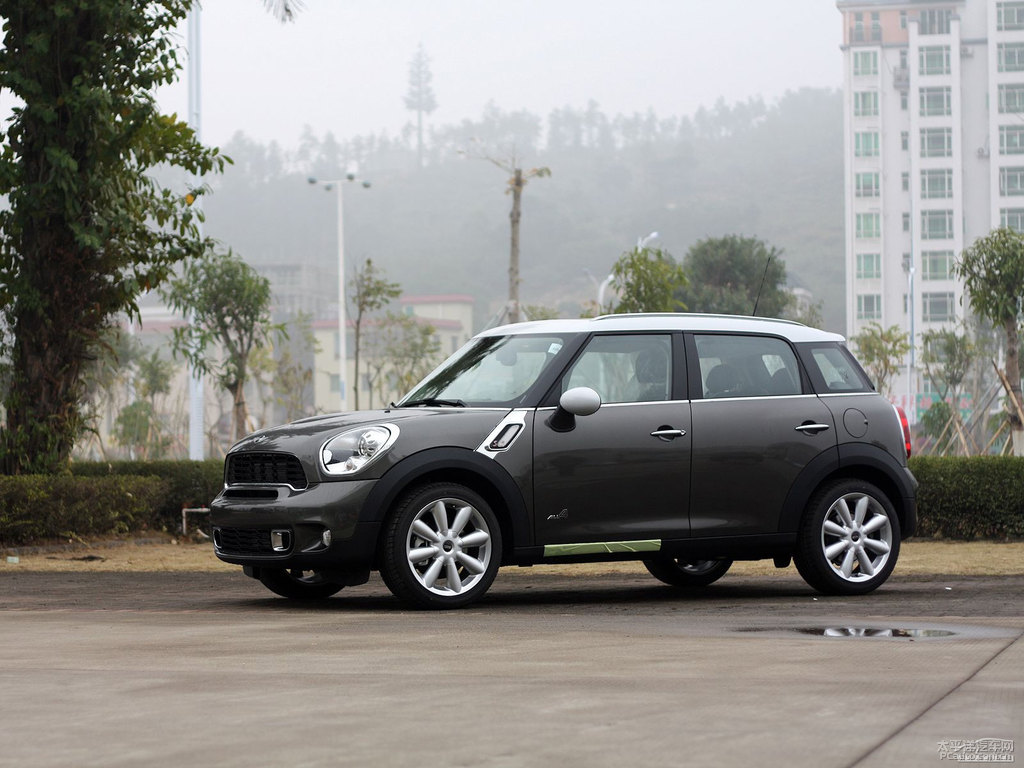 ƷɫMINI COUNTRYMAN܇^^DƬ