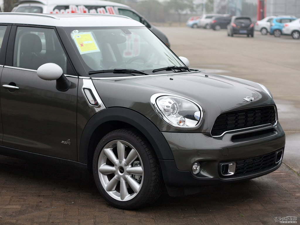 ƷɫMINI COUNTRYMAN܇^^DƬ