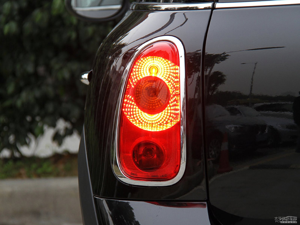 MINI COUNTRYMAN܇β^DƬ