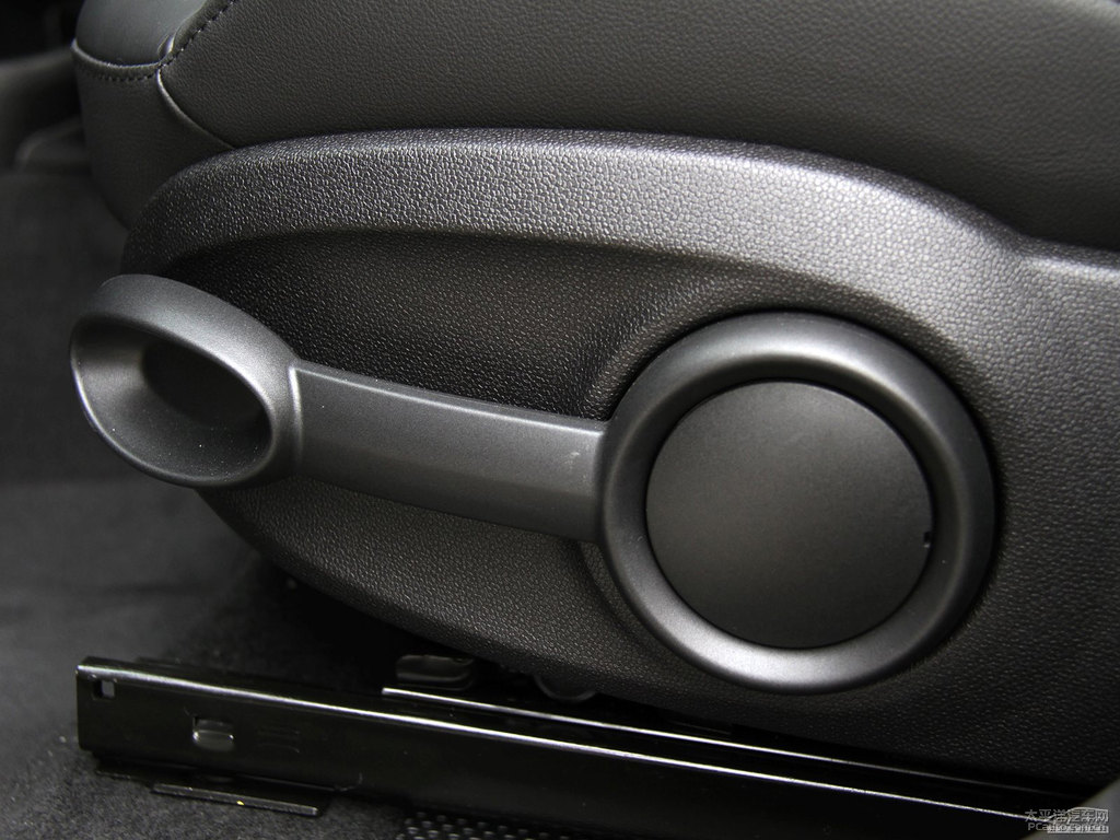 MINI COUNTRYMAN΃(ni)DƬ