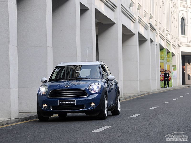 ǿ{MINI COUNTRYMAN܇^^DƬ