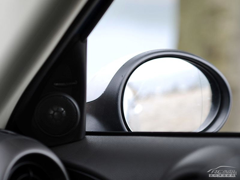 ǿ{(ln)MINI COUNTRYMAN܇^DƬ