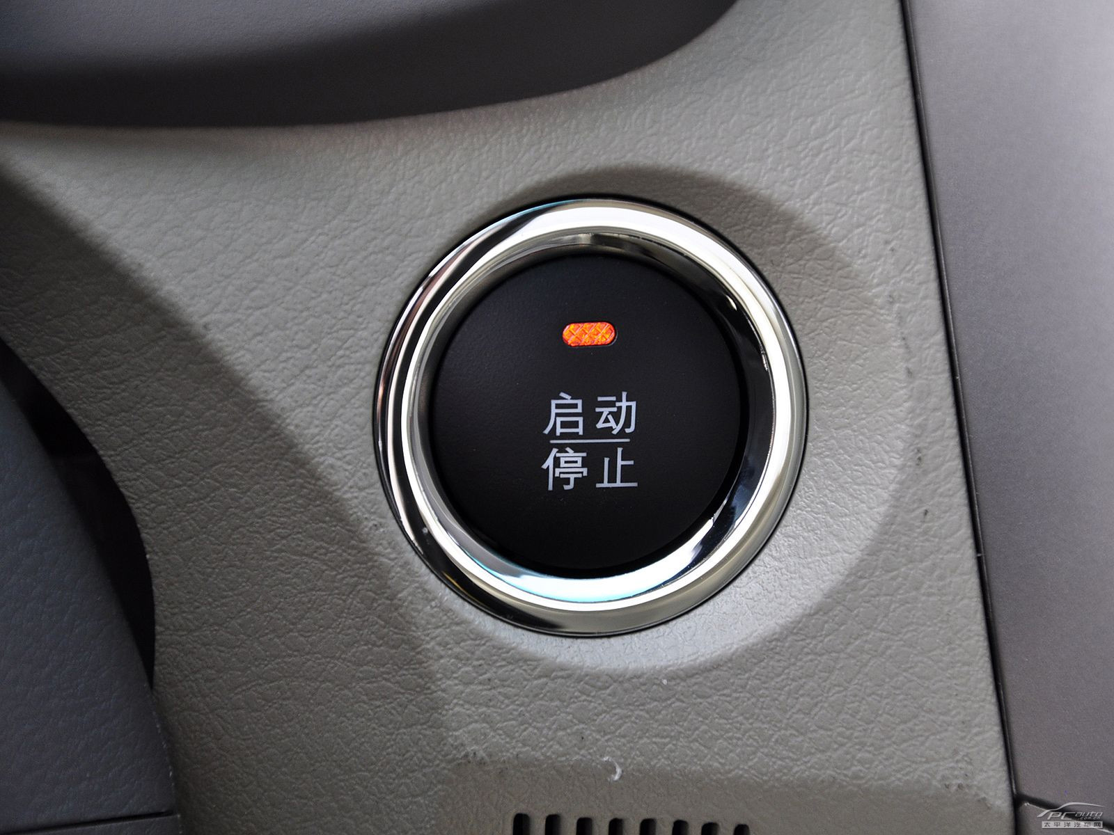 比亞迪G3內(nèi)飾高清大圖