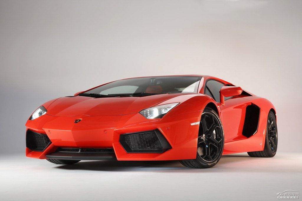 紅色Aventador整車外觀外觀圖片