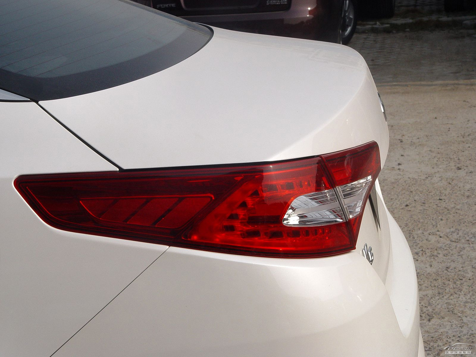 起亞K5凱酷外觀高清大圖