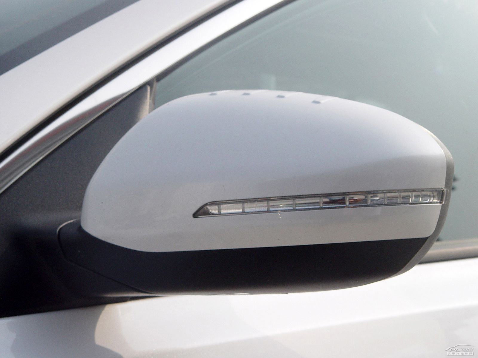 起亞K5凱酷外觀高清大圖