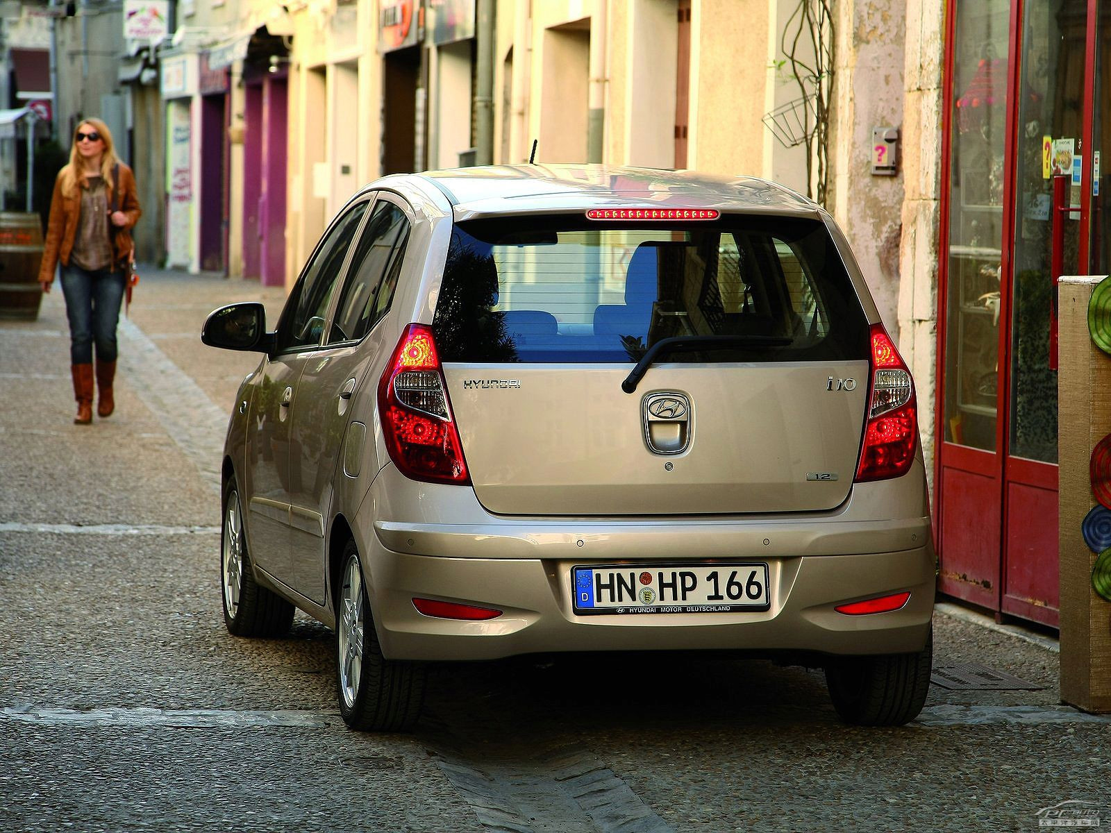 現(xiàn)代i10外觀高清大圖